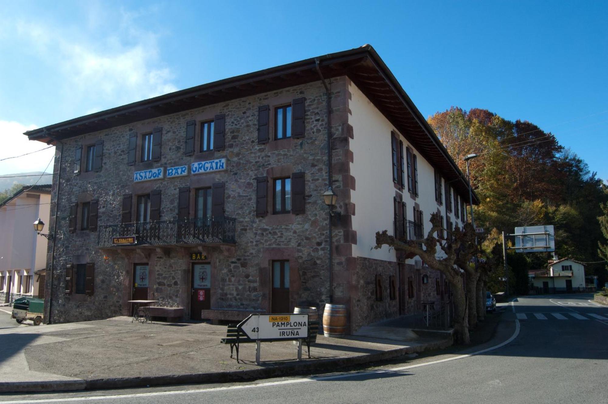 Hotel Urgain Oronoz-Mugaire المظهر الخارجي الصورة