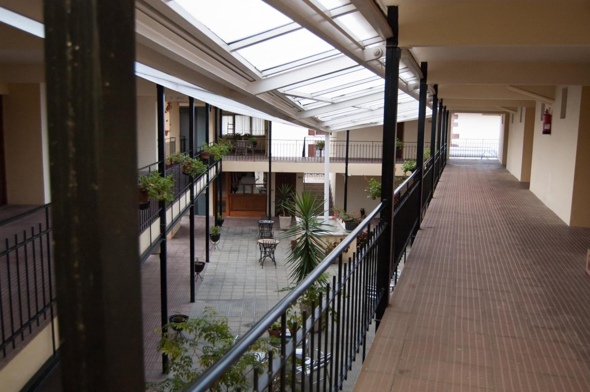 Hotel Urgain Oronoz-Mugaire المظهر الخارجي الصورة